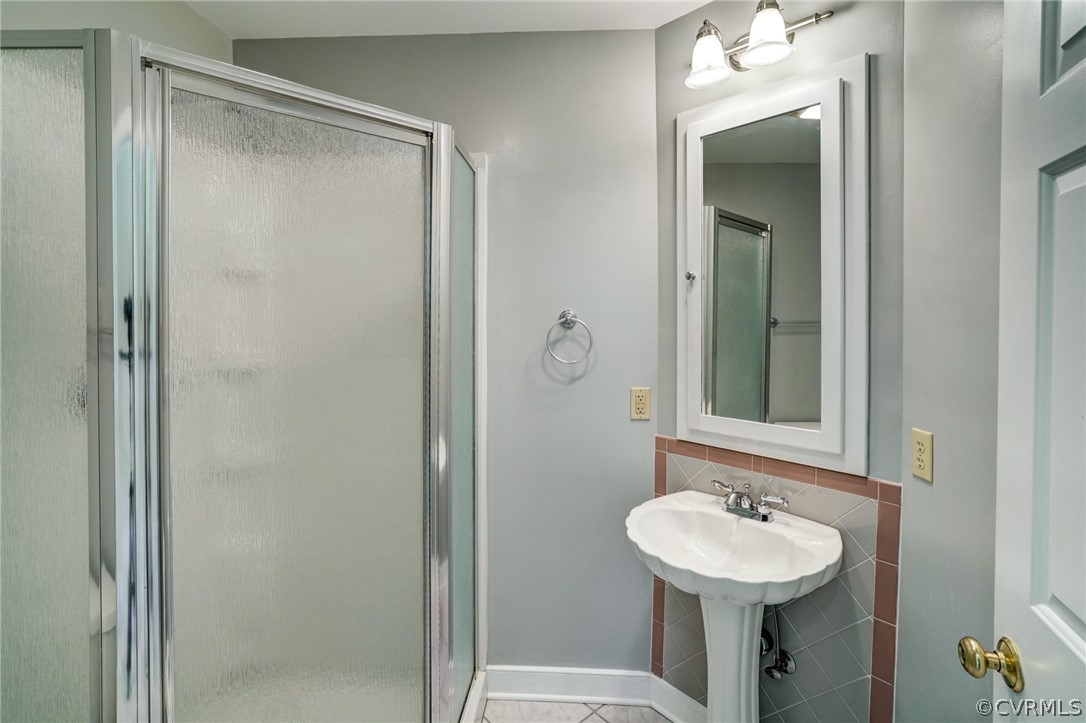 105 Burgoyne Road Henrico, VA 23229 - Photo 33 of 49