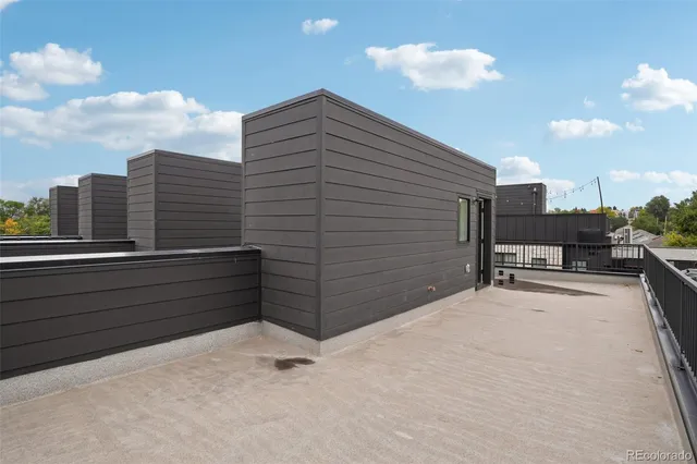 a view of a terrace with sky view