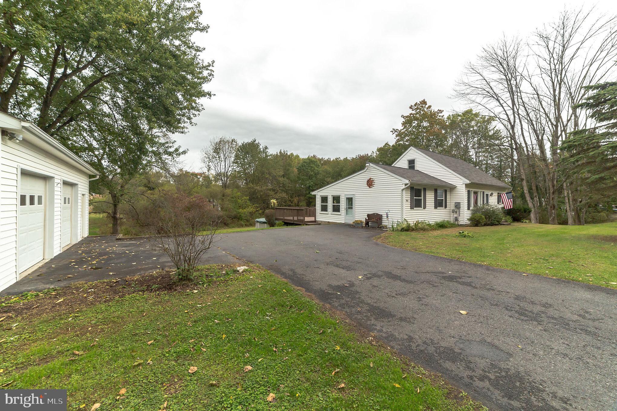 8865 Mountain Road Alburtis, PA 18011 - Photo 7 of 27 Nice Views