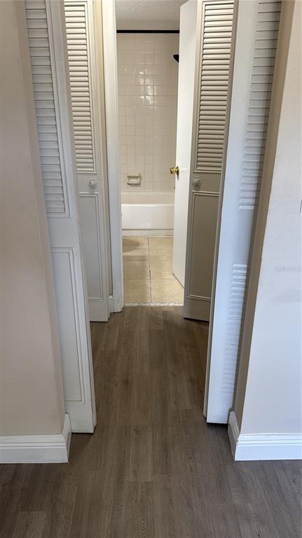 948 Lake Destiny Road, Unit C Altamonte Springs, FL 32714 - Photo 5 of 6 a view of a hallway