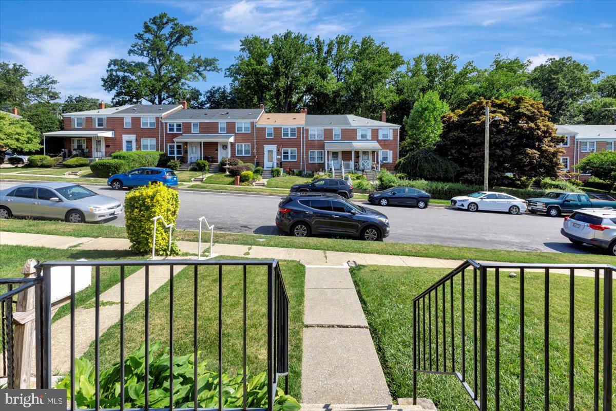 1811 Trenleigh Road Parkville, MD 21234 - Photo 28 of 35 View from kitchen to back yard