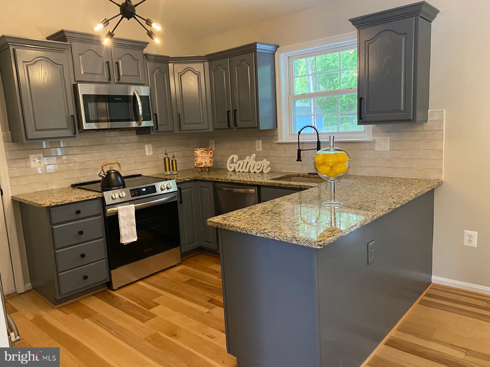 10 Myrtle Road Fredericksburg, VA 22405 - Photo 2 of 51