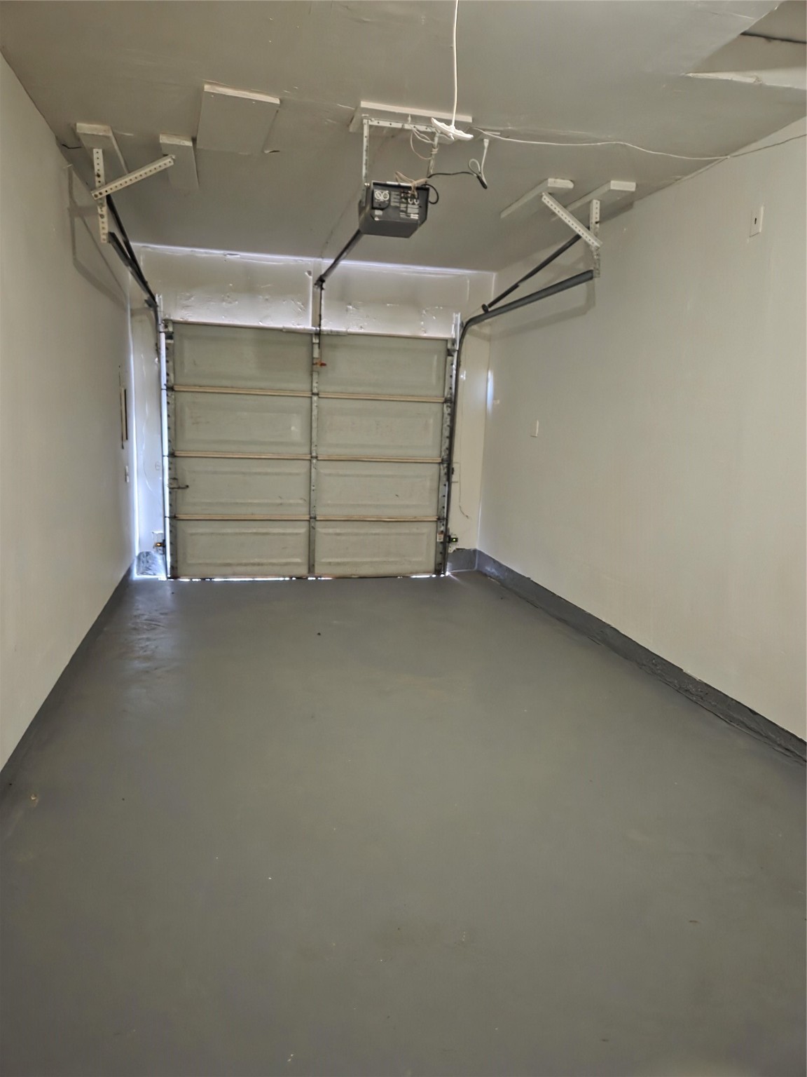 12319 Ridgeside Drive Houston, TX 77072 - Photo 22 of 22 a view of a room with an empty space