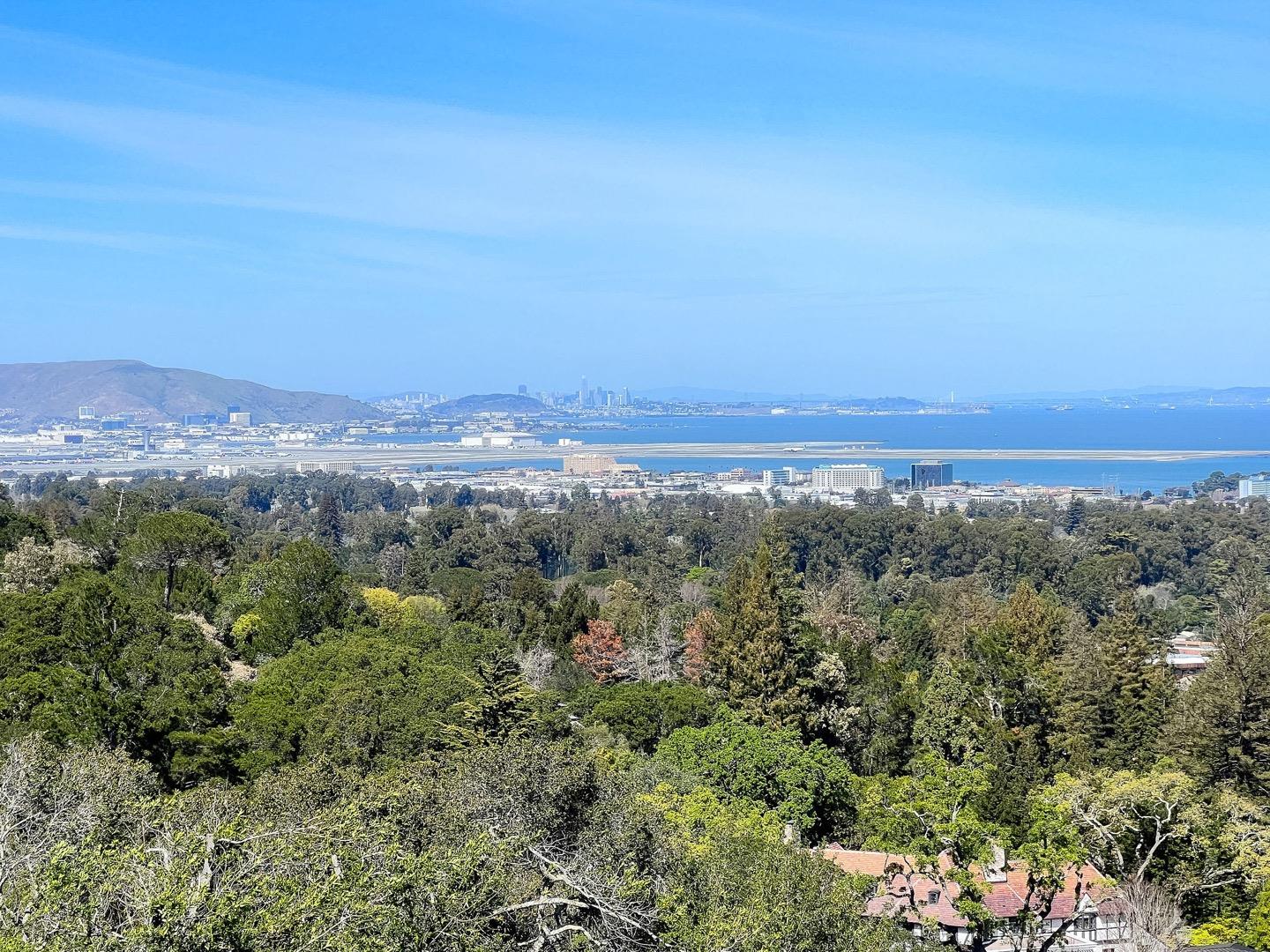 255 Pinehill Road Hillsborough, CA 94010 - Photo 2 of 4 an aerial view of a city