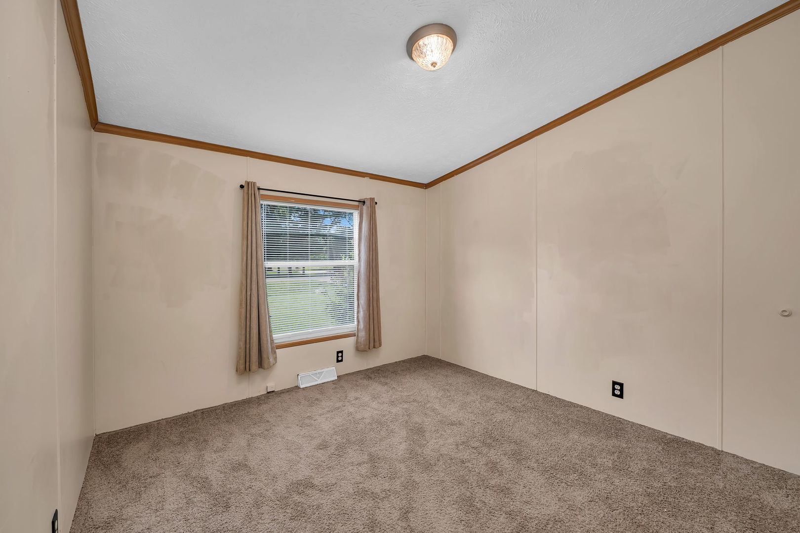 1931 North 31st Road Ottawa, IL 61350 - Photo 22 of 44