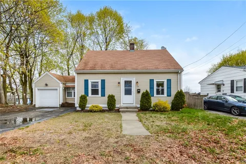 $425,000 | 115 Sunbury Street, Providence, RI 02908