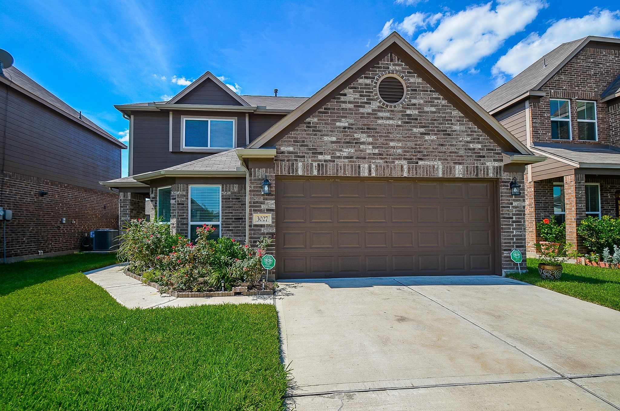 3027 Narrow Stream Way Katy, TX 77493 - Photo 2 of 32 Beautiful front elevation