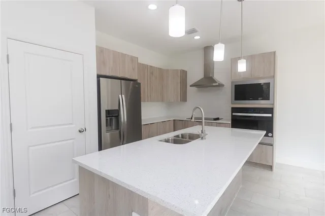 $2,400 | 1456 Rugby Circle, LaBelle, FL 33935