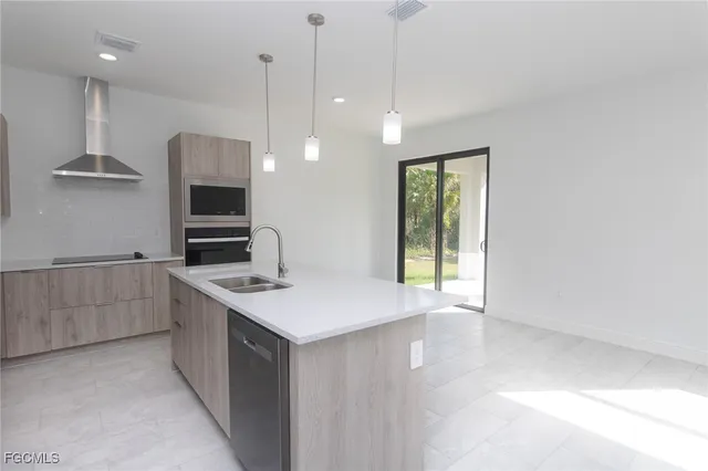 $2,400 | 1456 Rugby Circle, LaBelle, FL 33935