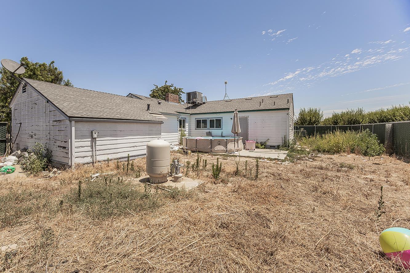 17209 East Floral Avenue Reedley, CA 93654 - Photo 30 of 48