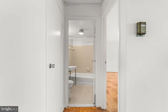 $196,999 | 10201 Grosvenor Place, Unit 716, Rockville, MD 20852