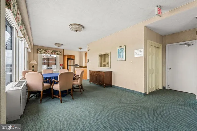 $196,999 | 10201 Grosvenor Place, Unit 716, Rockville, MD 20852