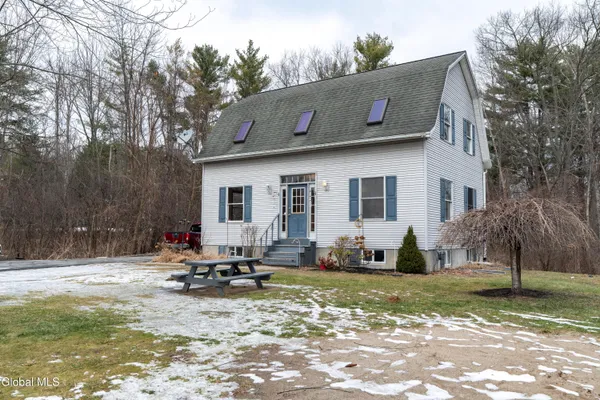 $35,400 | 4 Easy Street, Mechanicville, NY 12118