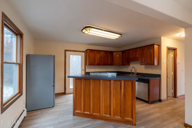 $2,950 | 4 Easy Street, Mechanicville, NY 12118