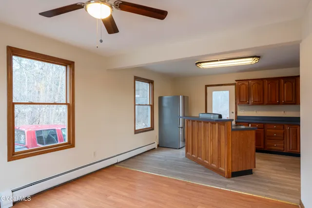 $2,950 | 4 Easy Street, Mechanicville, NY 12118