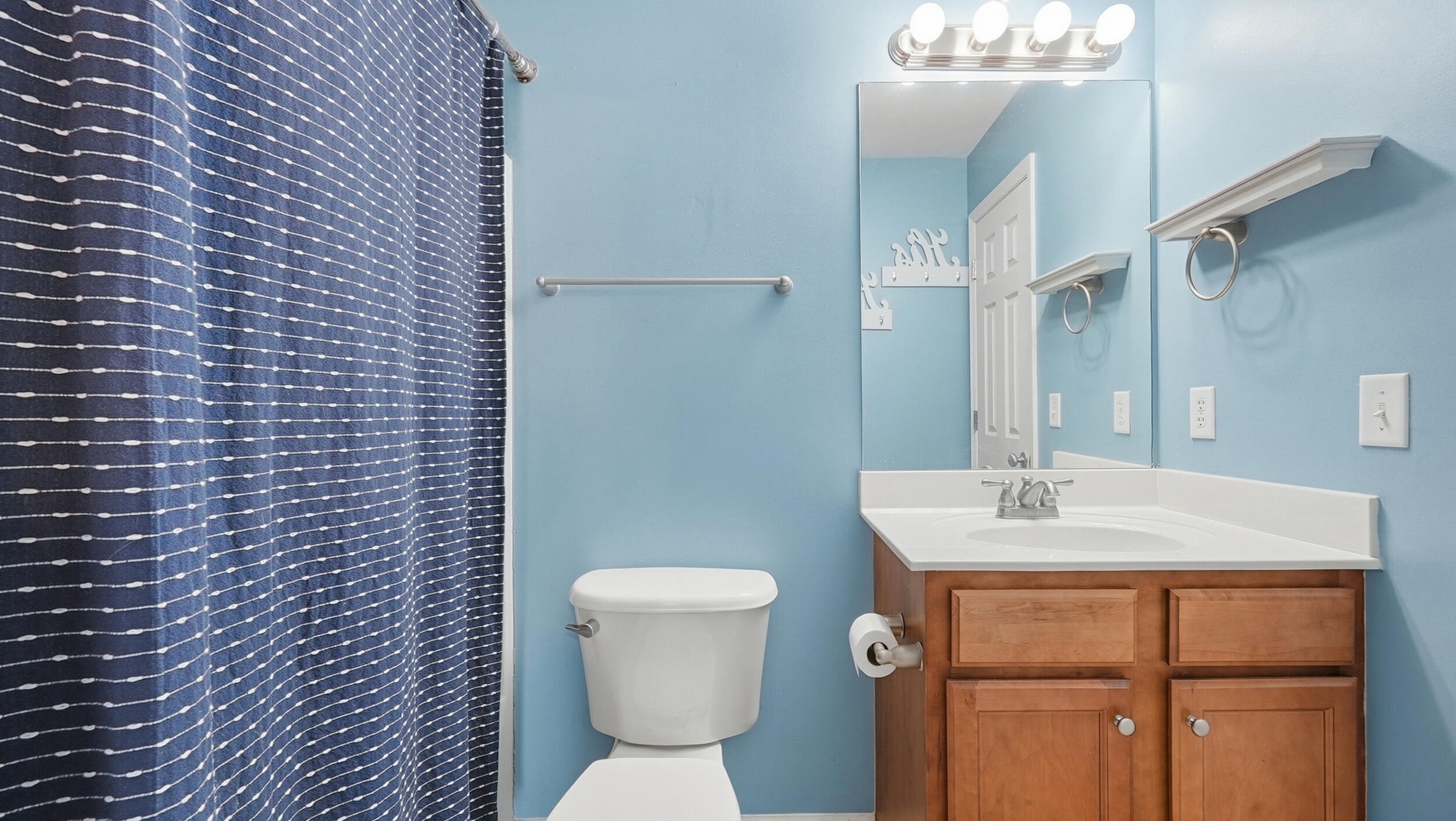 1861 Coffee Tree Lane Soddy-Daisy, TN 37379 - Photo 17 of 27 Primary Bathroom