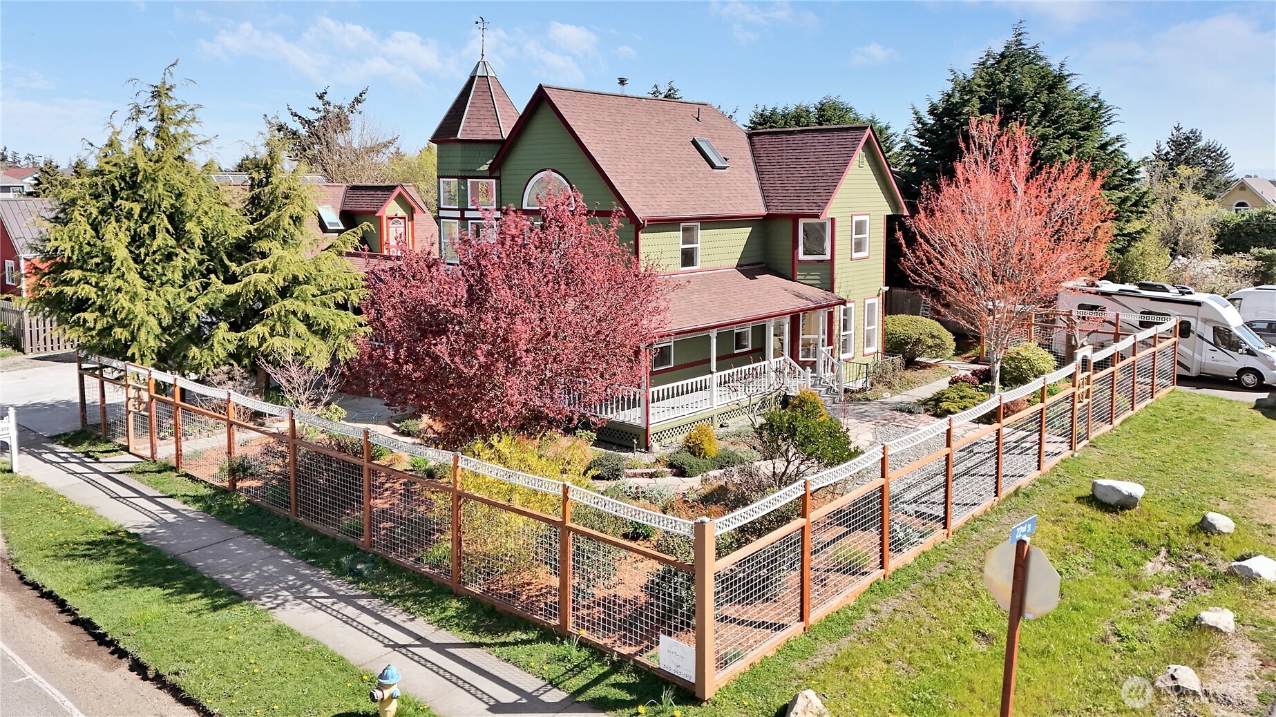 2212 Sheridan Street Port Townsend, WA 98368 - Photo 2 of 40
