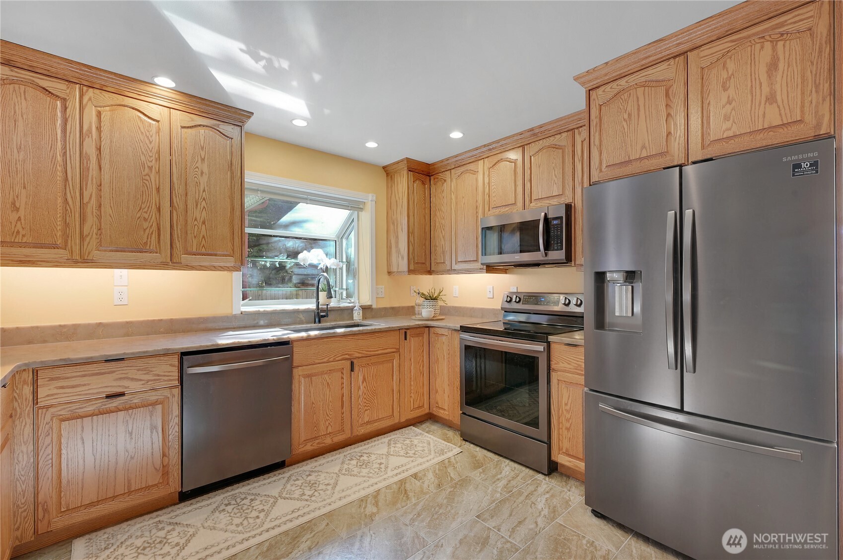2212 Sheridan Street Port Townsend, WA 98368 - Photo 10 of 40