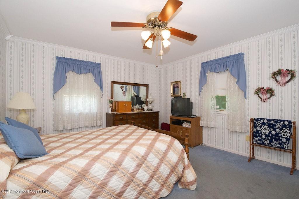 60 Crawford Road Middletown, NJ 07748 - Photo 14 of 33 Crawford 14