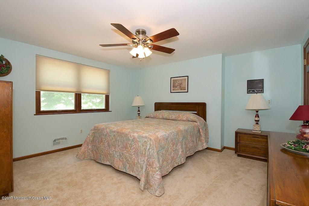 60 Crawford Road Middletown, NJ 07748 - Photo 22 of 33 Crawford 22