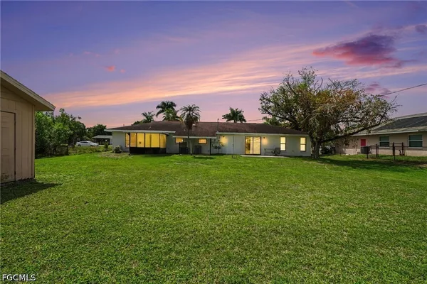 $350,000 | 2208-2210 Iris Way, Fort Myers, FL 33905