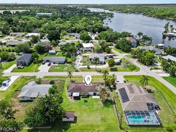 $350,000 | 2208-2210 Iris Way, Fort Myers, FL 33905