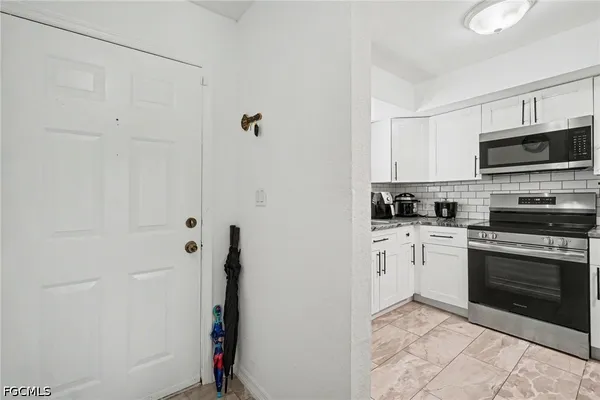 $350,000 | 2208-2210 Iris Way, Fort Myers, FL 33905