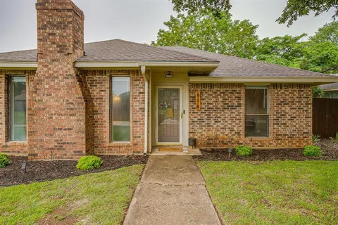$355,000 | 918 Summer Trail, Flower Mound, TX 75028