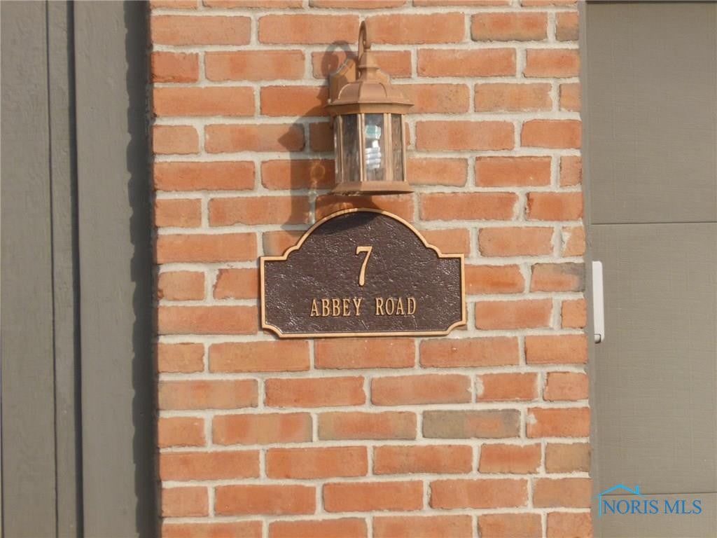7 Abbey Road Perrysburg, OH 43551 - Photo 3 of 8 Gallery Image 3