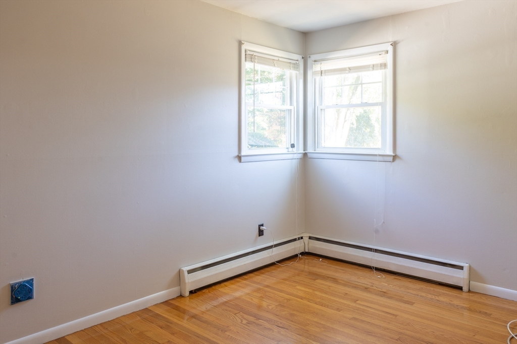 347 Westfield Road Holyoke, MA 01040 - Photo 18 of 26 Gallery Image 18