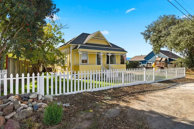 $850,000 | 6750 F Street, Tres Pinos, CA 95075