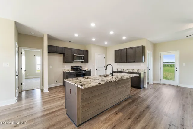 $297,900 | 3648 Highway 41, Trenton, NC 28585