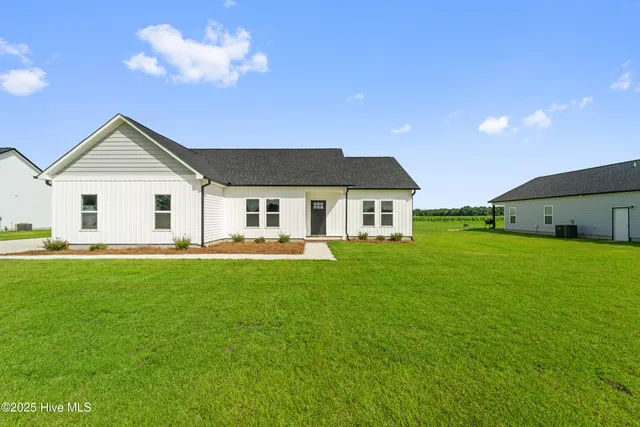 $297,900 | 3648 Highway 41, Trenton, NC 28585