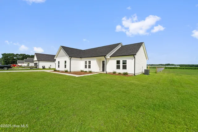 $297,900 | 3648 Highway 41, Trenton, NC 28585