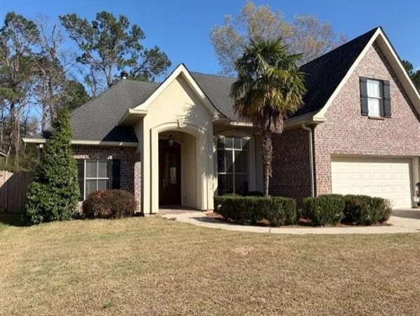 $2,400 | 400 Brown Thrasher Loop North, Madisonville, LA 70447