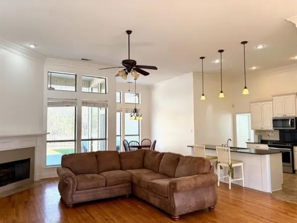 $2,400 | 400 Brown Thrasher Loop North, Madisonville, LA 70447