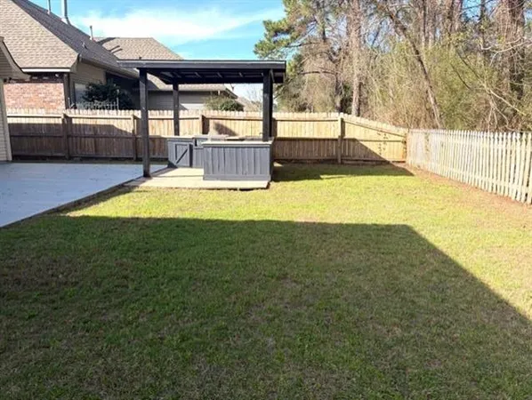 $2,400 | 400 Brown Thrasher Loop North, Madisonville, LA 70447