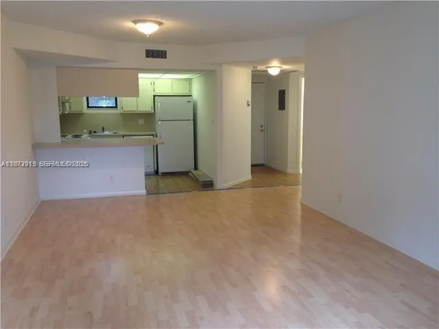 $1,799 | 8290 Lake Drive, Unit 230, Doral, FL 33166