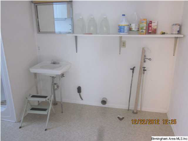 1755 Rock Springs Road Warrior, AL 35180 - Photo 20 of 26