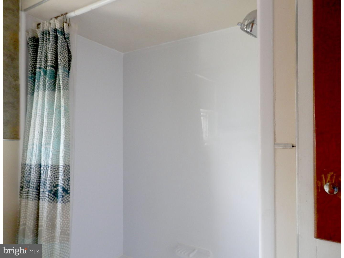 213 Paine Street Riverside, NJ 08075 - Photo 12 of 20 Bathroom