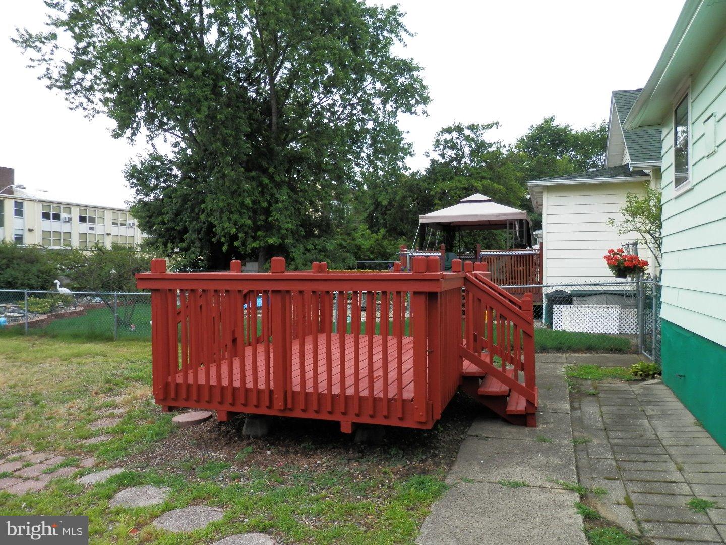 213 Paine Street Riverside, NJ 08075 - Photo 19 of 20 Deck