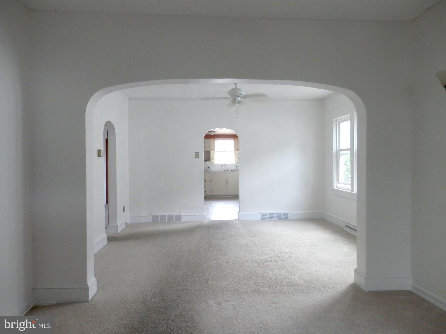 213 Paine Street Riverside, NJ 08075 - Photo 5 of 20 Dining Room