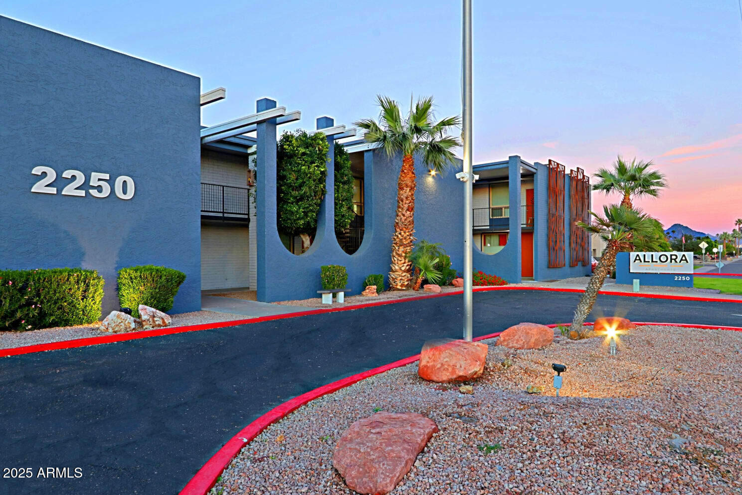 2250 West Glendale Avenue, Unit 1 Phoenix, AZ 85021 - Photo 1 of 10 Property