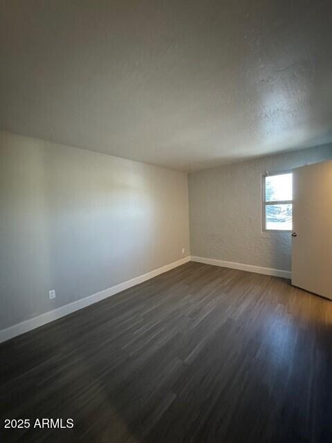 2250 West Glendale Avenue, Unit 1 Phoenix, AZ 85021 - Photo 5 of 10 Bedroom