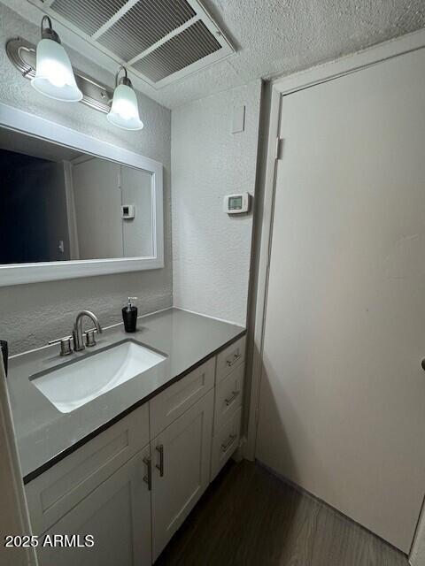 2250 West Glendale Avenue, Unit 1 Phoenix, AZ 85021 - Photo 7 of 10 Vanity