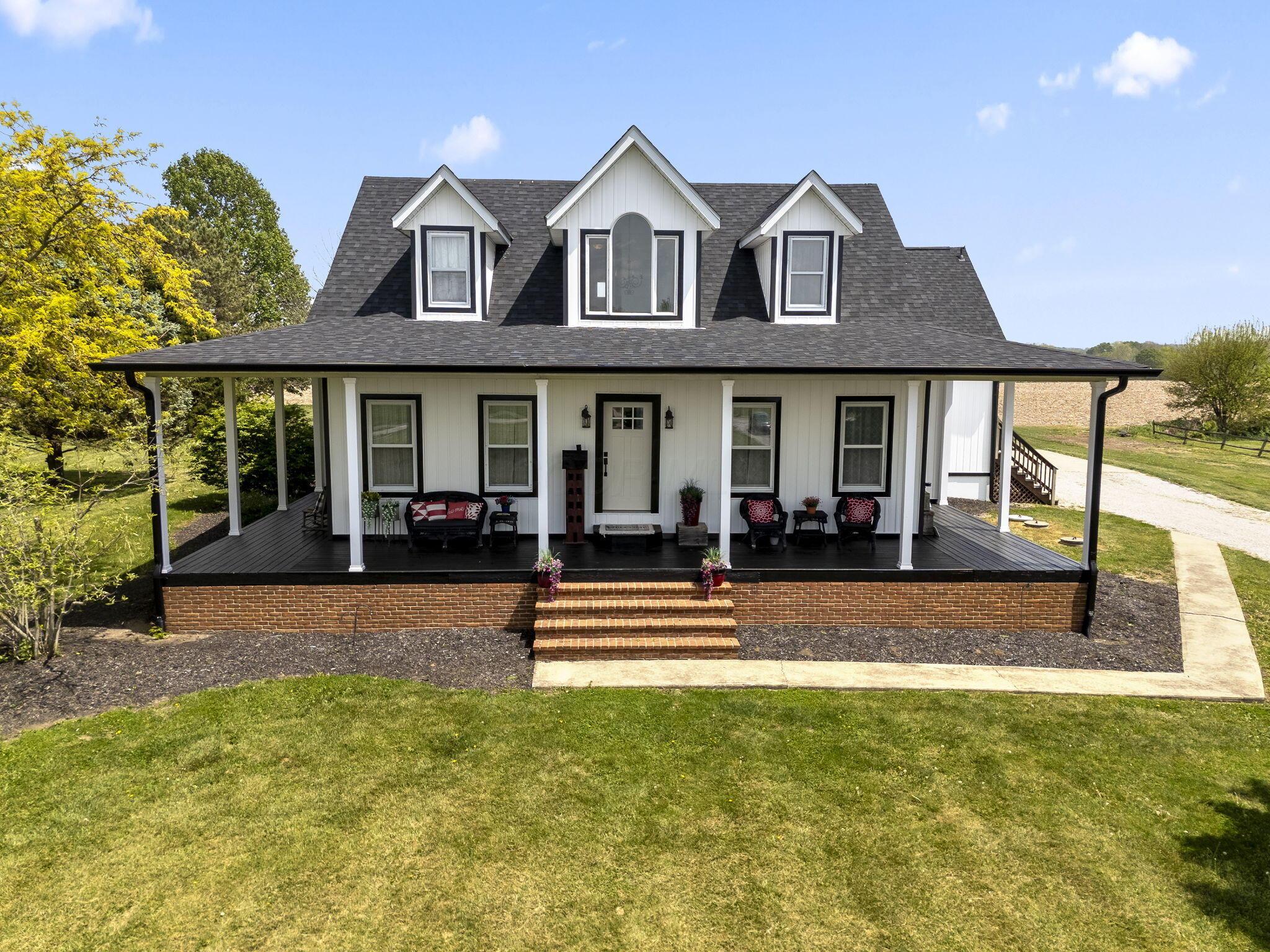 29814 Wolfe Road Circleville, OH 43113 - Photo 1 of 95 WRAP AROUND PORCH