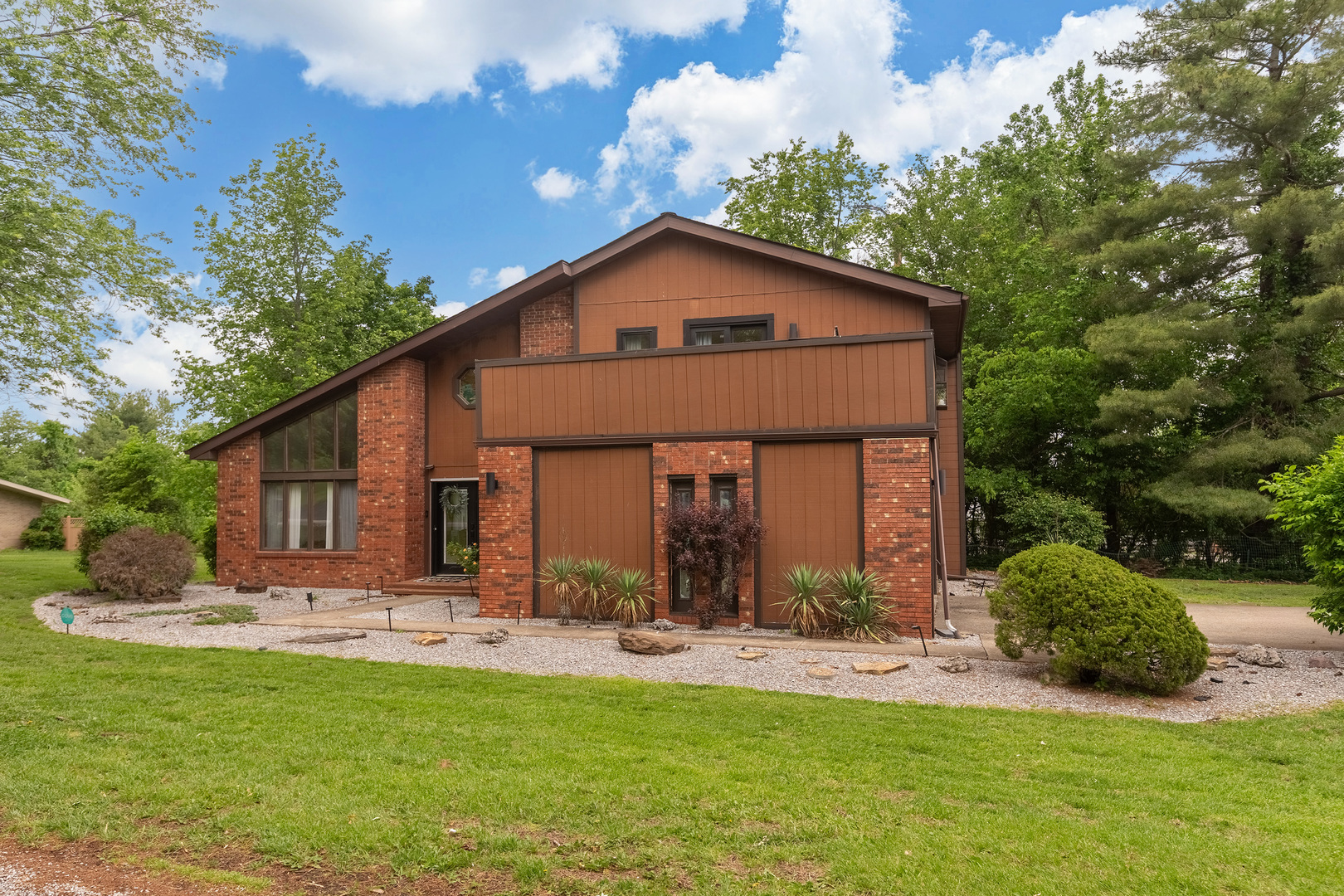 183 Heritage Road Carbondale, IL 62903 - Photo 2 of 44 Gallery Image 2