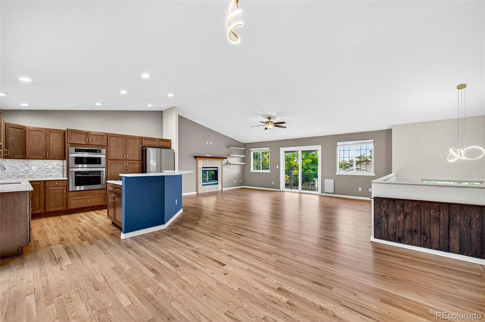 7719 Jared Way Littleton, CO 80125 - Photo 4 of 39