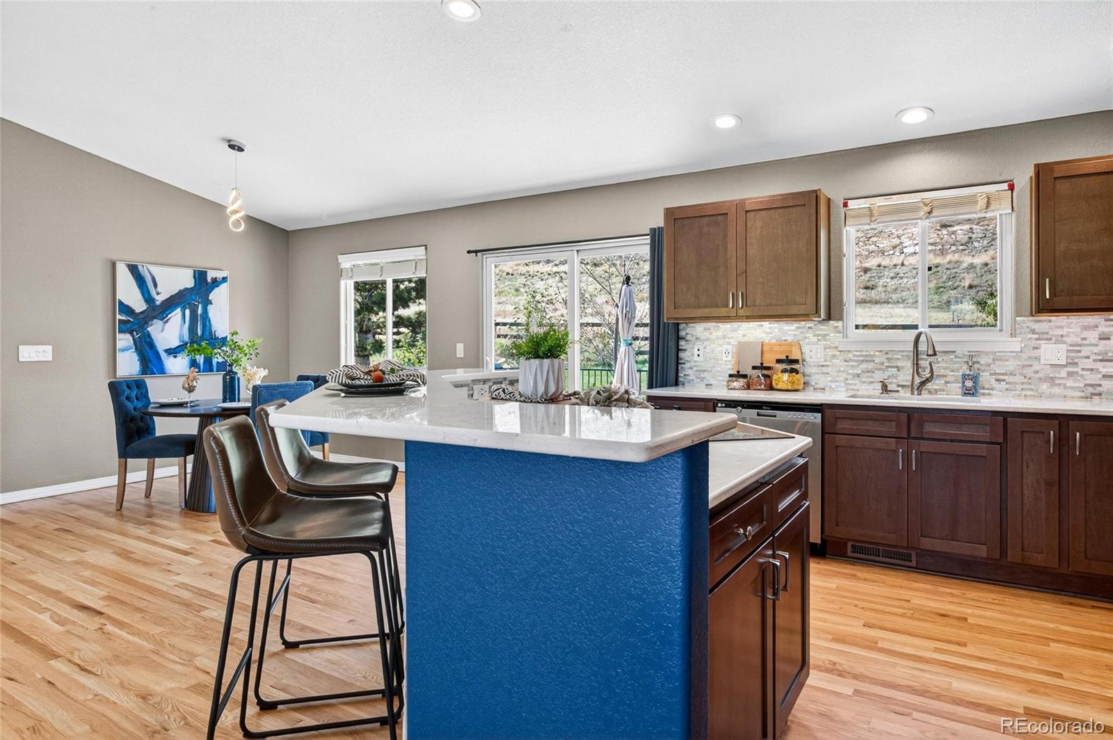 7719 Jared Way Littleton, CO 80125 - Photo 7 of 39