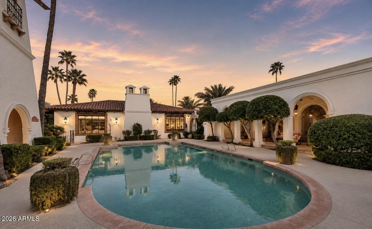 6701 North Scottsdale Road, Unit 24 Scottsdale, AZ 85250 - Photo 24 of 27 community pool and spa